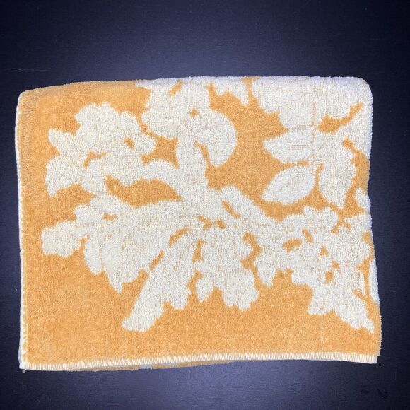 Cannon Monticello Vintage Orange Yellow Floral Towel And Two Wash Cloth Set - Picture 2 of 9